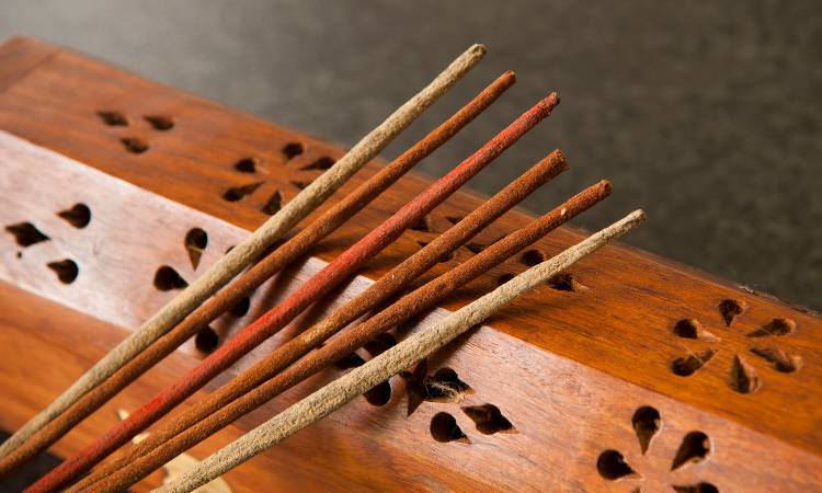 Manufacturing Incense sticks_ Agarbatti